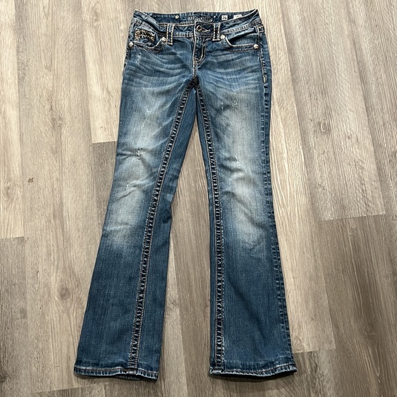Miss Me jeans, EUC - Picture 2 of 9